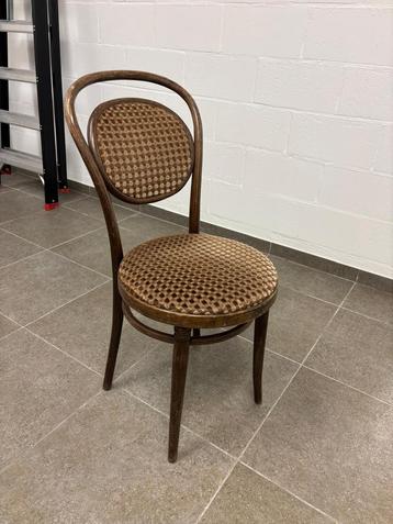 Stoel beschikbaar voor biedingen