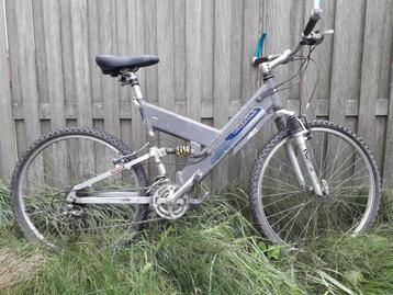 Stoere jongensfiets 26 inch leeftijd 12-18 jaar beschikbaar voor biedingen