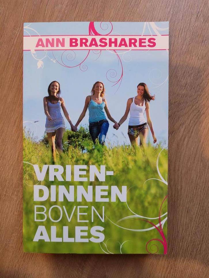 Ann Brashares - Vriendinnen boven alles, Boeken, Literatuur, Ophalen of Verzenden