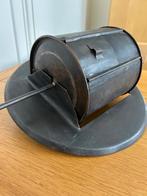 Antieke koffiebrander, Ophalen