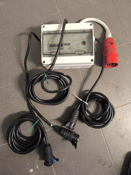 3 fase naar 3 x 230volt, Doe-het-zelf en Bouw, Elektriciteit en Kabels, Zo goed als nieuw, Ophalen