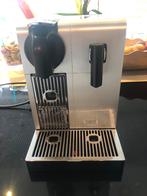 Nespresso apparaat + bijhorfen koffietassen, Ophalen, Zo goed als nieuw