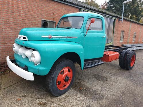 Ford F5 1952, Auto's, Oldtimers, Particulier, 4x4, Ford, Benzine, SUV of Terreinwagen, 2 deurs, Handgeschakeld, Groen, Bruin, Kunstmatig leder