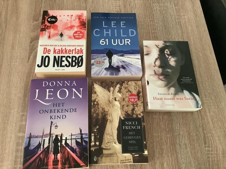 Trillers 11 stuks samen voor 15 euro, Boeken, Thrillers, Ophalen