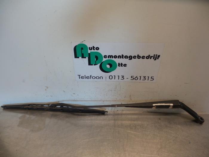 Ruitenwisserarm voor van een Honda Civic (Civic 95-), Auto-onderdelen, Ruiten en Toebehoren, Honda, Gebruikt, 3 maanden garantie