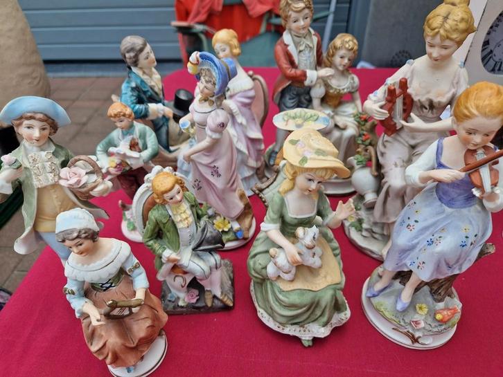 Biscuit postuurtjes/beeldjes: LOT:11 stuks, Verzamelen, Beelden en Beeldjes, Zo goed als nieuw, Ophalen