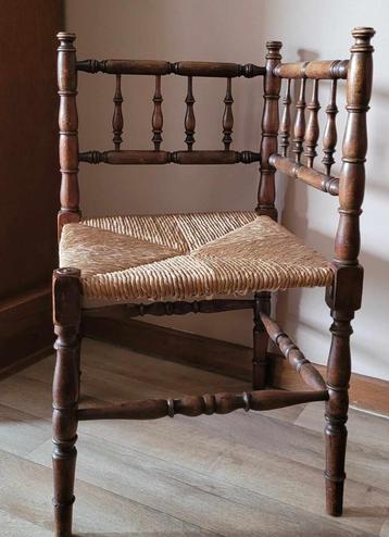 STOEL BIJ DE OPEN HAARD beschikbaar voor biedingen