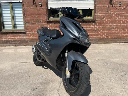 Yamaha aerox/mbk nitro, Fietsen en Brommers, Scooters | Yamaha, Zo goed als nieuw, Aerox, Elektrisch, Ophalen