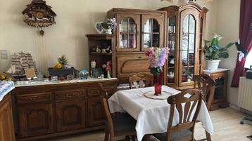 meubles vintage (armoires, buffets, vitrines,...) beschikbaar voor biedingen