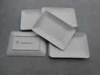 assiettes rectangulaires Ikea 30x20 couleur granit Roumanie, Utilisé, Enlèvement ou Envoi, Poterie, Assiettes(s)