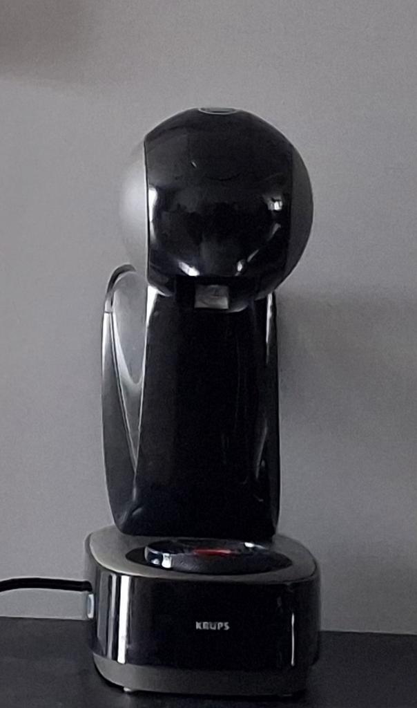 Nog in Garantie Infinissima Touch Original Dolce gusto, Elektronische apparatuur, Koffiezetapparaten, Zo goed als nieuw, Koffiepads en cups