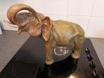 Éléphant très réaliste largeur 50 cm hauteur 35 cm, Antiquités & Art, Enlèvement