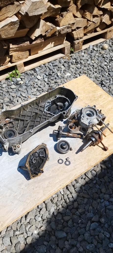 Renovatie van Minarelli-, Nitro-, Booster-motoren enz., Fietsen en Brommers, Brommeronderdelen | Scooters, Blok, Ophalen of Verzenden