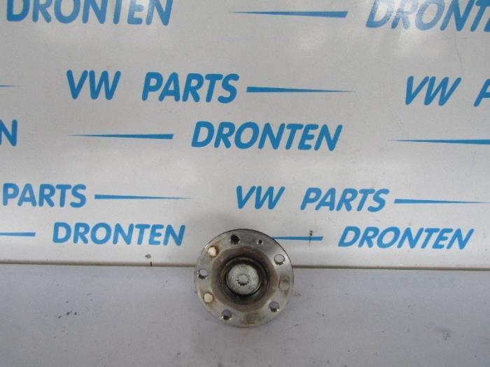 Fusee rechts-achter van een Audi Q2, Auto-onderdelen, Ophanging en Onderstel, Audi, Gebruikt, 3 maanden garantie, Ophalen of Verzenden