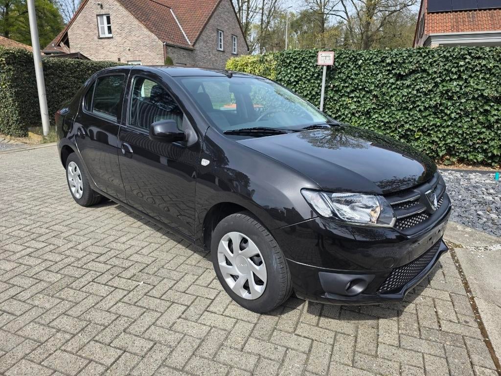 Dacia Logan 1.2 à 31 000 km Climatisation, Autos, Dacia, Particulier, Logan, Essence, Euro 5, Berline, 5 portes, Boîte manuelle
