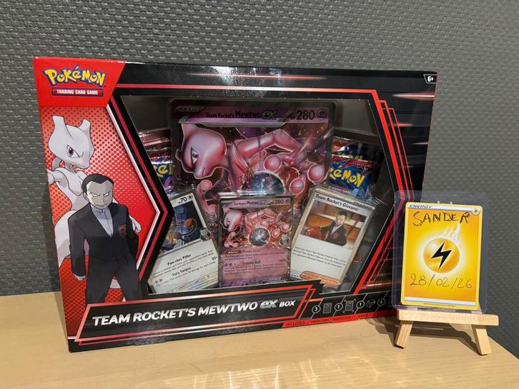 Seald Team rocket’s mewtwo ex box, Hobby en Vrije tijd, Verzamelkaartspellen | Pokémon, Zo goed als nieuw, Booster, Foil, Ophalen of Verzenden