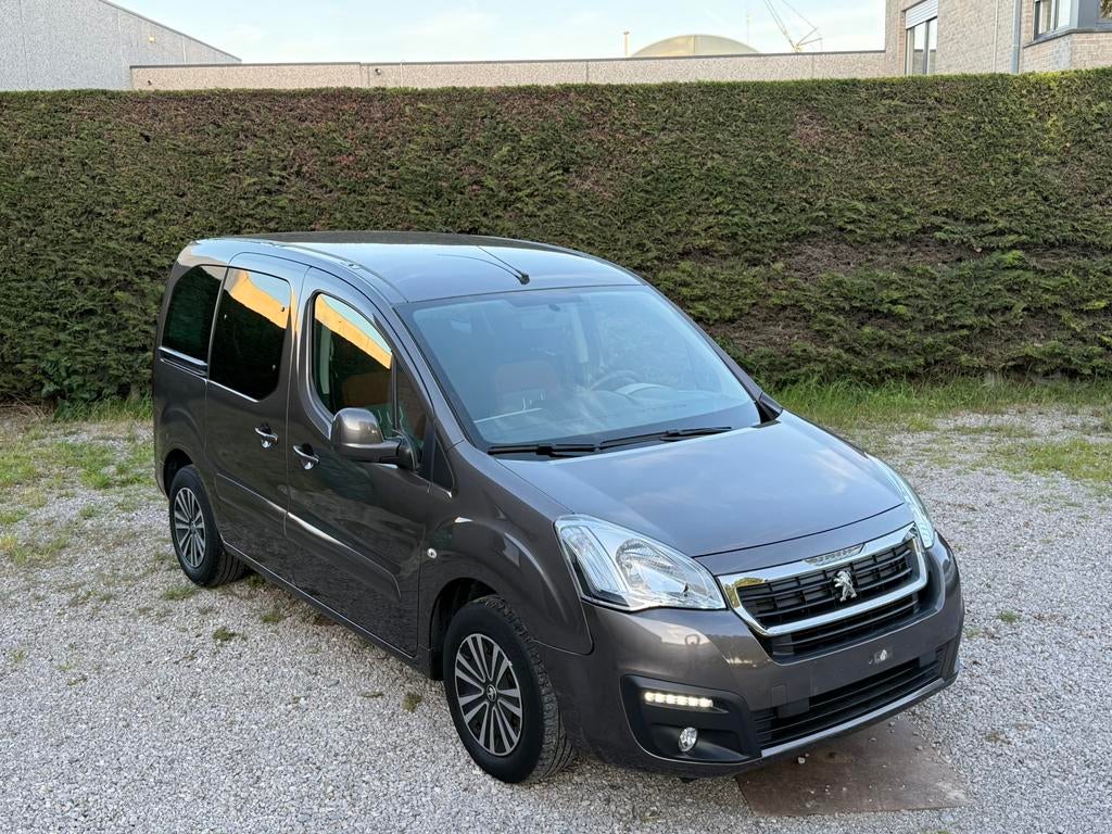 Peugeot Partner Tepee 1.6 e-HDi Automaat, Achat, Euro 6, Entreprise, Entretenue par le concessionnaire
