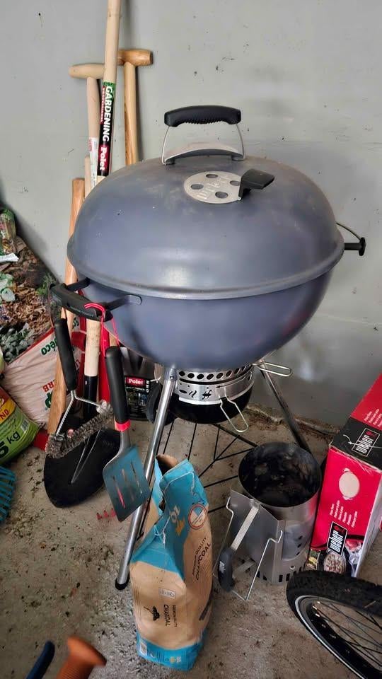 Barbecue Weber bleu et accessoires, Jardin & Terrasse, Barbecues au charbon de bois, Enlèvement, Utilisé, Weber