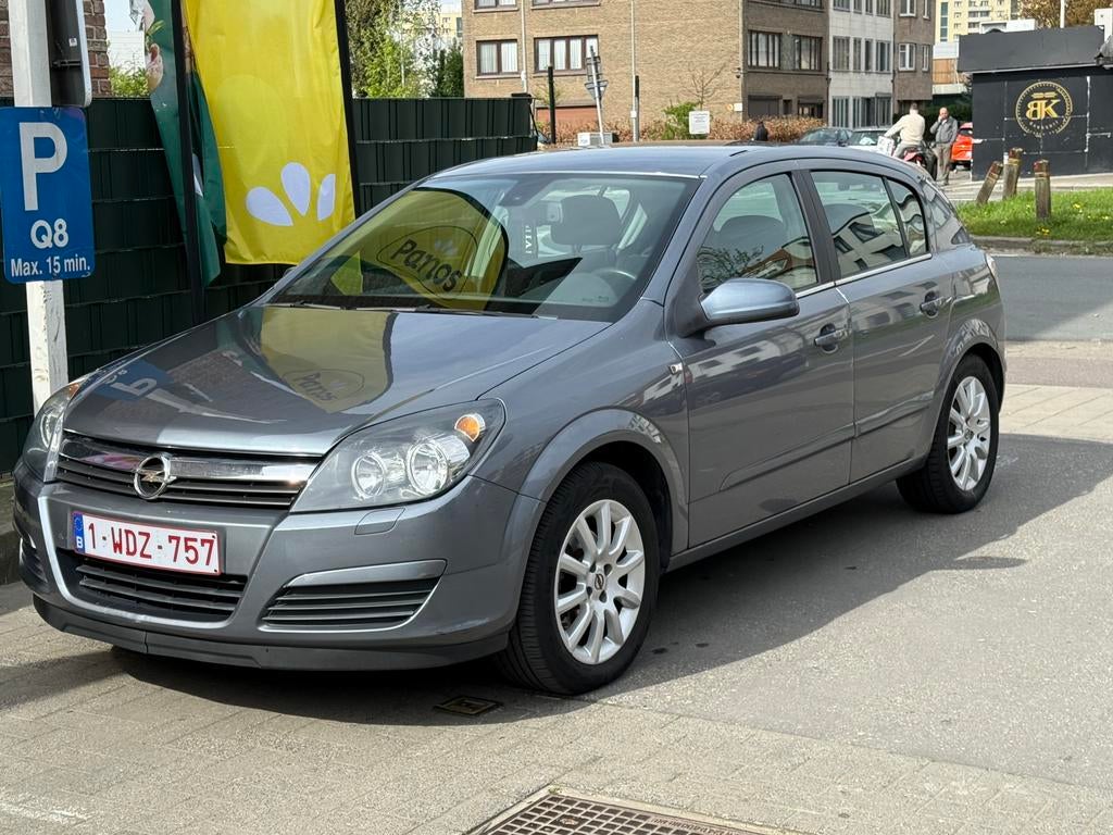 Opel astra automaat heel weinig kilometers!!, Auto's, Opel, Automaat, Particulier, Astra, Te koop