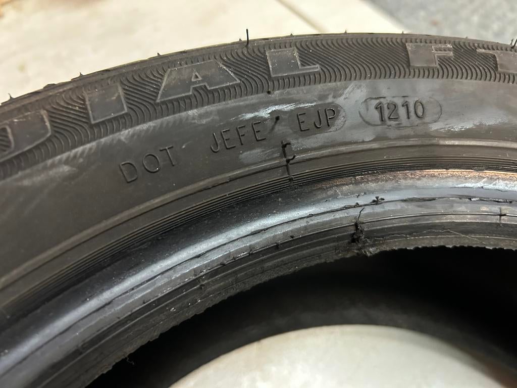 Zomerbanden 2x 195/50/16  84H en 2x 195/ 50/ 16 84V, Auto diversen, Autosport-onderdelen, Gebruikt, Ophalen