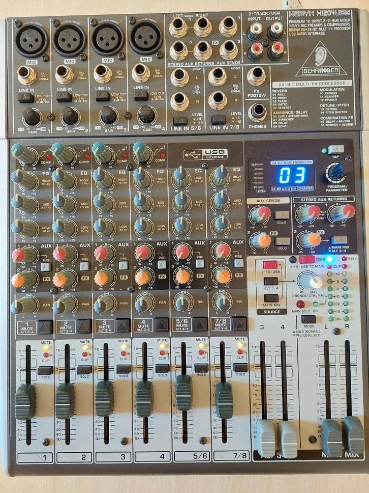 A vendre Behringer Xenyx X1204USB +FX, Musique & Instruments, Tables de mixage, Comme neuf, 5 à 10 canaux, Entrée micro, Enlèvement ou Envoi