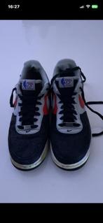 Paire de chaussures Nike Air Force, Sports & Fitness, Basket, Envoi, Utilisé, Chaussures