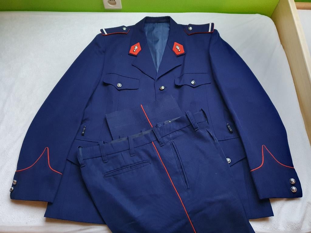gendarmerie, Collections, Objets militaires | Général, Enlèvement ou Envoi, Gendarmerie, Vêtements ou Chaussures