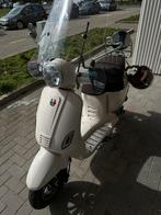 GTS Toscana 2019, Brommer Klasse B, 45km/h, Fietsen en Brommers, Ophalen, Gebruikt