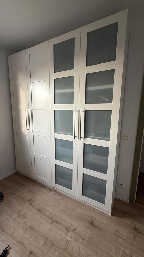 IKEA kleerkast, Huis en Inrichting, Kasten | Kleerkasten, Zo goed als nieuw, Ophalen