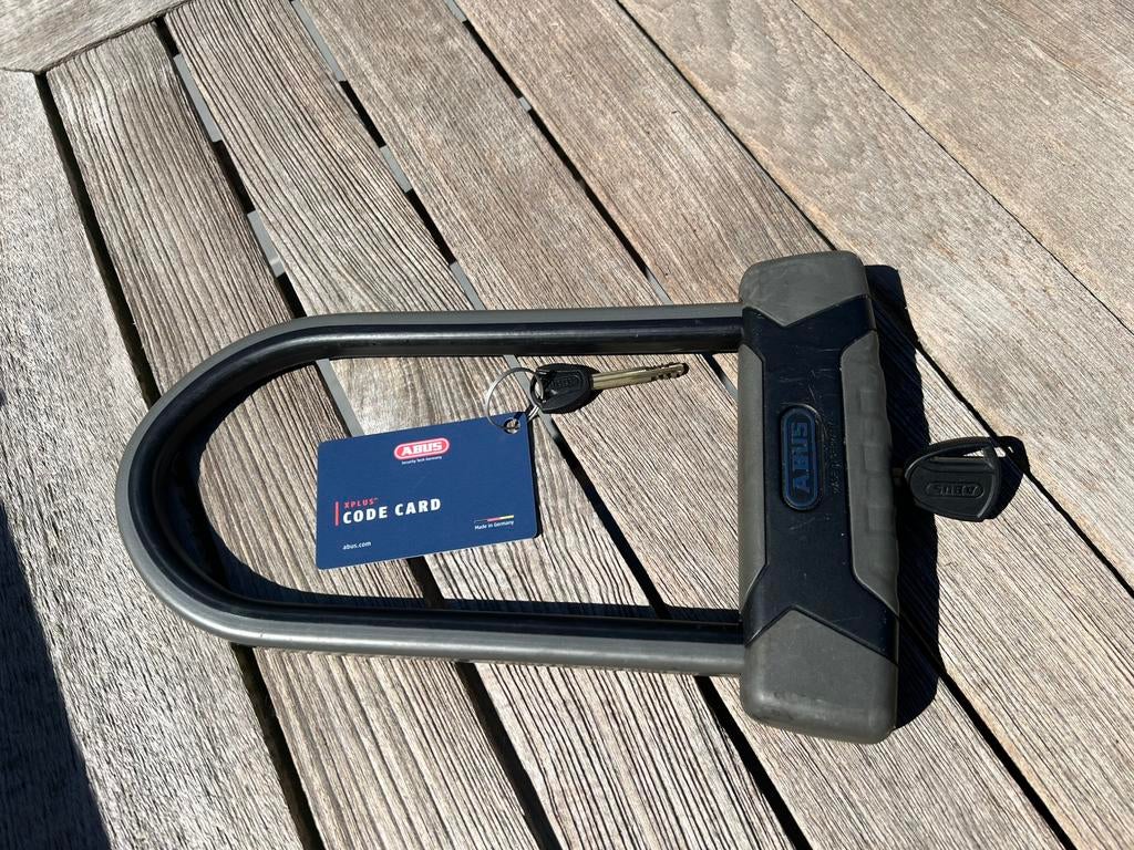 Slot brommer Abus, Ophalen, Zo goed als nieuw