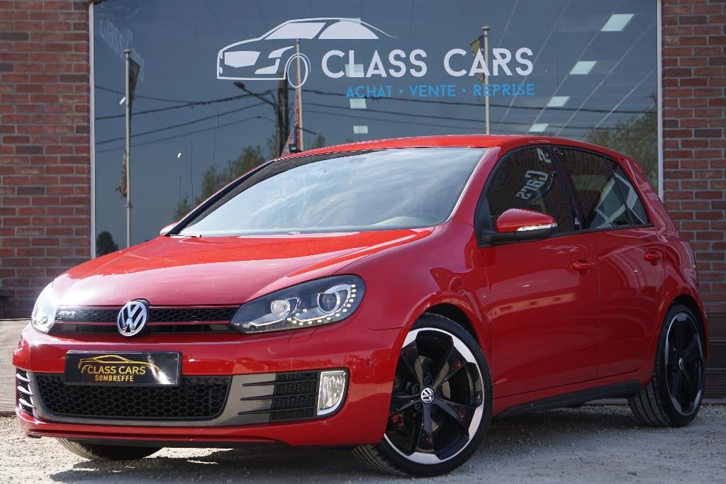 VOLKSWAGEN GOLF GTI 2.0 TSI ADIDAS NAVI XENON CARNET COMPLET, Auto's, Voorwielaandrijving, Euro 5, 4 cilinders, 1984 cc