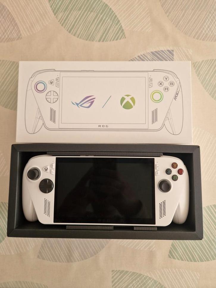 Asus Rog Ally in zeer goede staat met garantie., Games en Spelcomputers, Spelcomputers | Xbox Series X en S, Ophalen