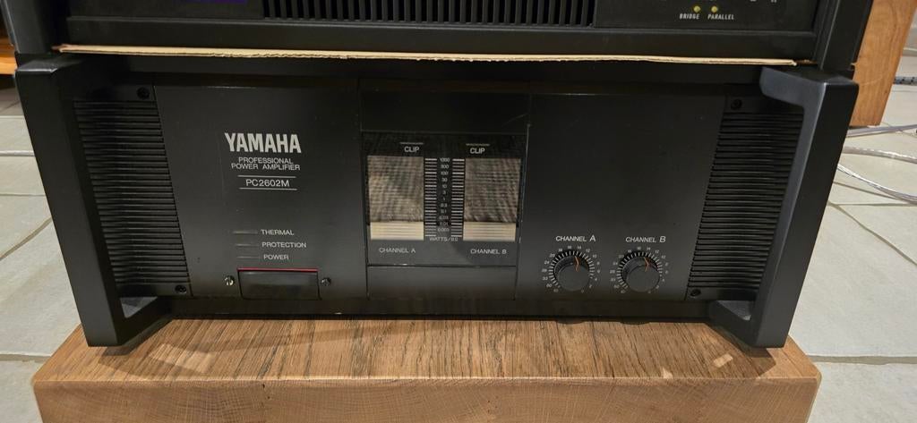 Yamaha PC2602M, Enlèvement, Utilisé, Moins de 500 watts, Moniteur(ampli)