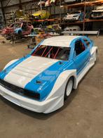 Een buizenfreem met een corado body en ford motor