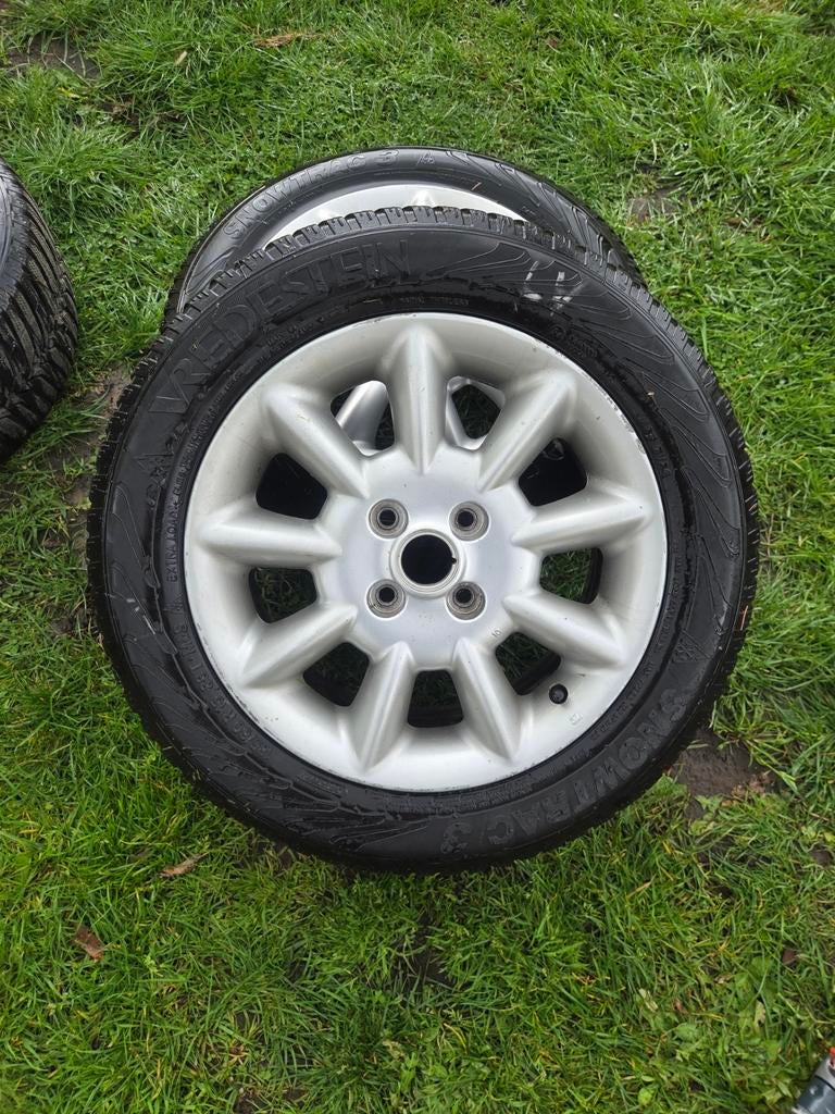 4x100 15 inch wielen met winterbanden, Ophalen, Gebruikt, 15 inch, Band(en)