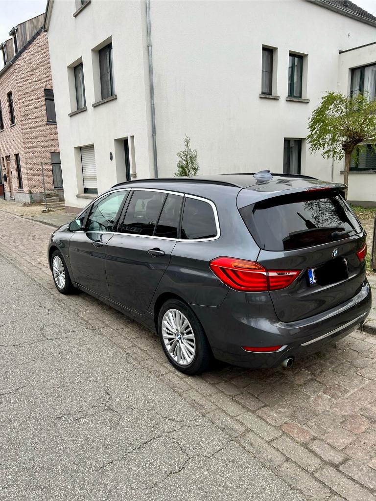 BMW 218d (luxury line) xdrive gran tourer 7 zitplaatsen, Auto's, Automaat, Euro 6, 7 zetels, Leder