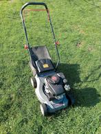 Petite tondeuse thermique