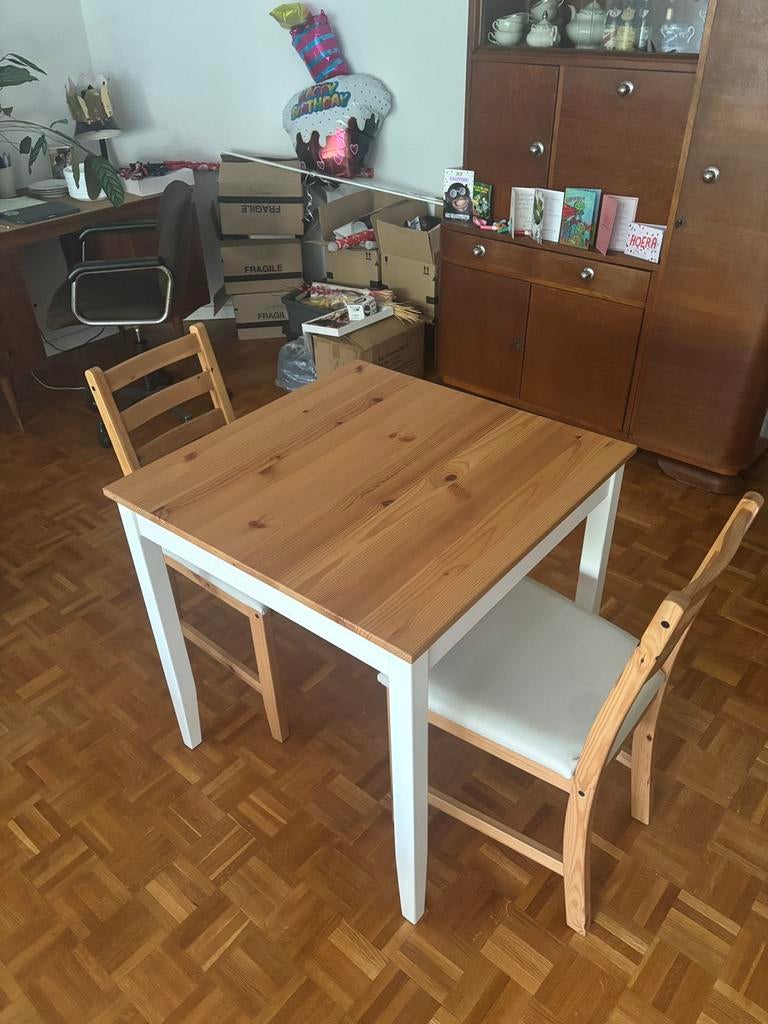 tafel + stoelen, Huis en Inrichting, Complete eetkamers, Ophalen, Zo goed als nieuw
