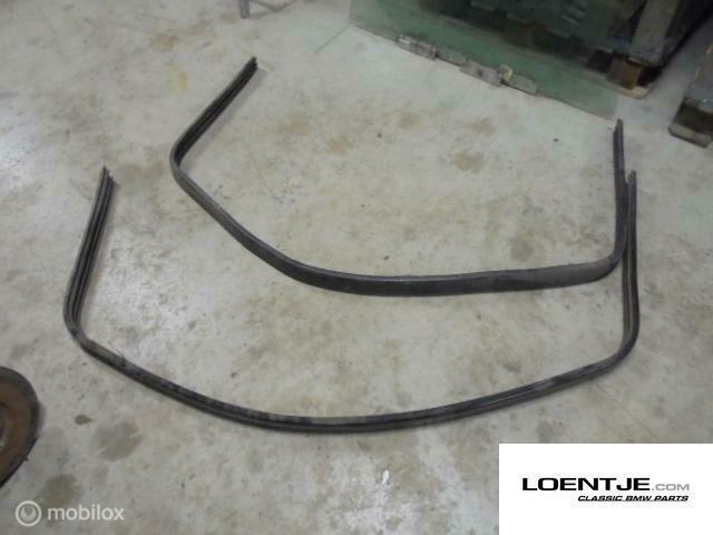 chromen Bumper rubber achter BMW e30 325i 320i 318i 323i et, Auto-onderdelen, Carrosserie, BMW, Gebruikt, Ophalen of Verzenden