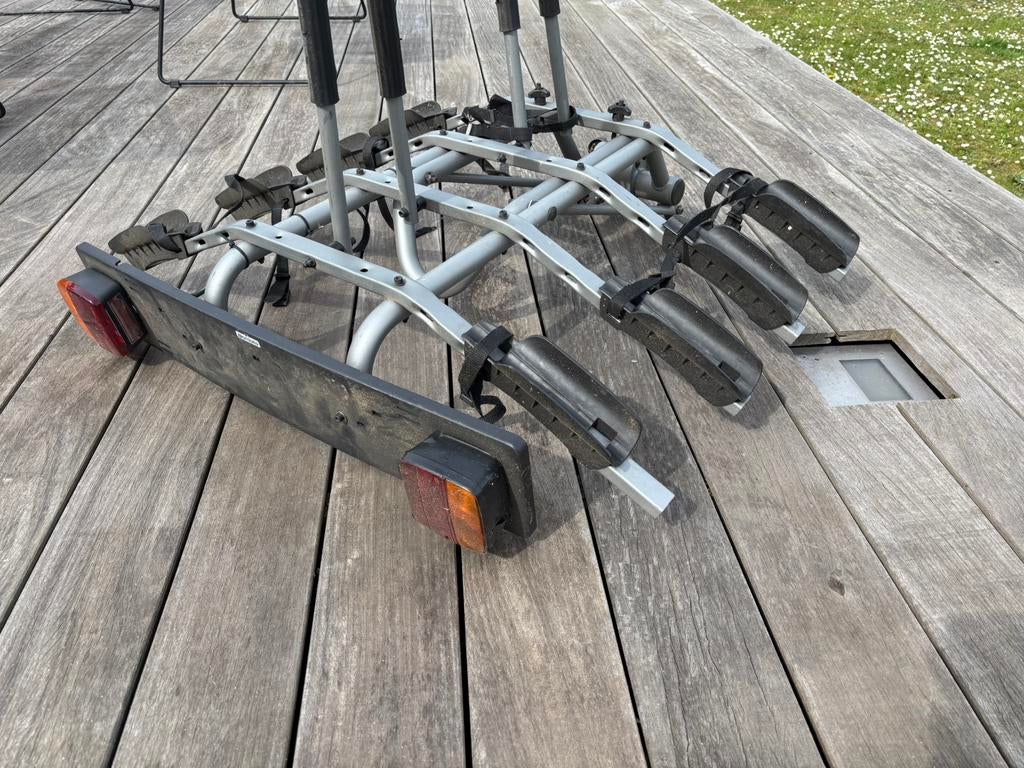 Fietsenrek 4 fietsen Norauto, Ophalen, Gebruikt