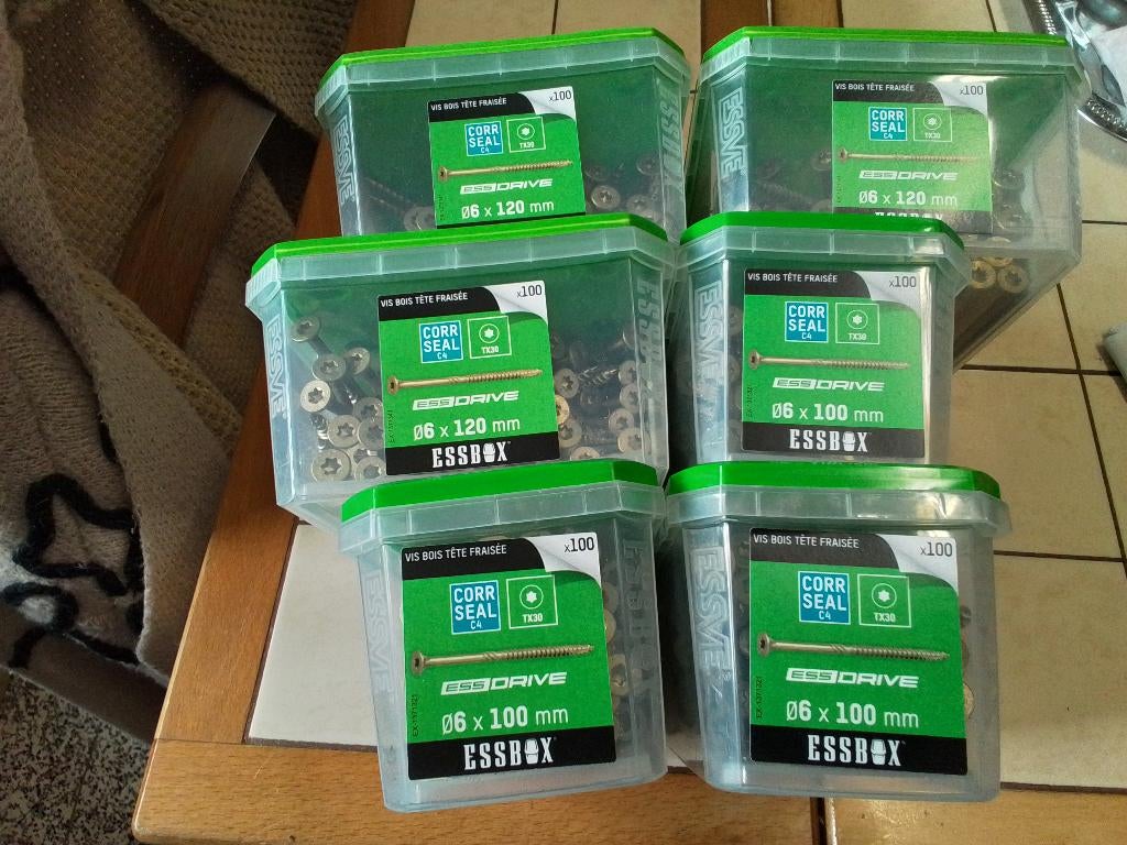 Reste 6 boîtes de vis à bois 6 x100 et 6x120mm, Bricolage & Construction, Quincaillerie & Fixations, Enlèvement, Vis