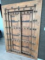 Authentieke massieve houten deur met beslag, Ophalen