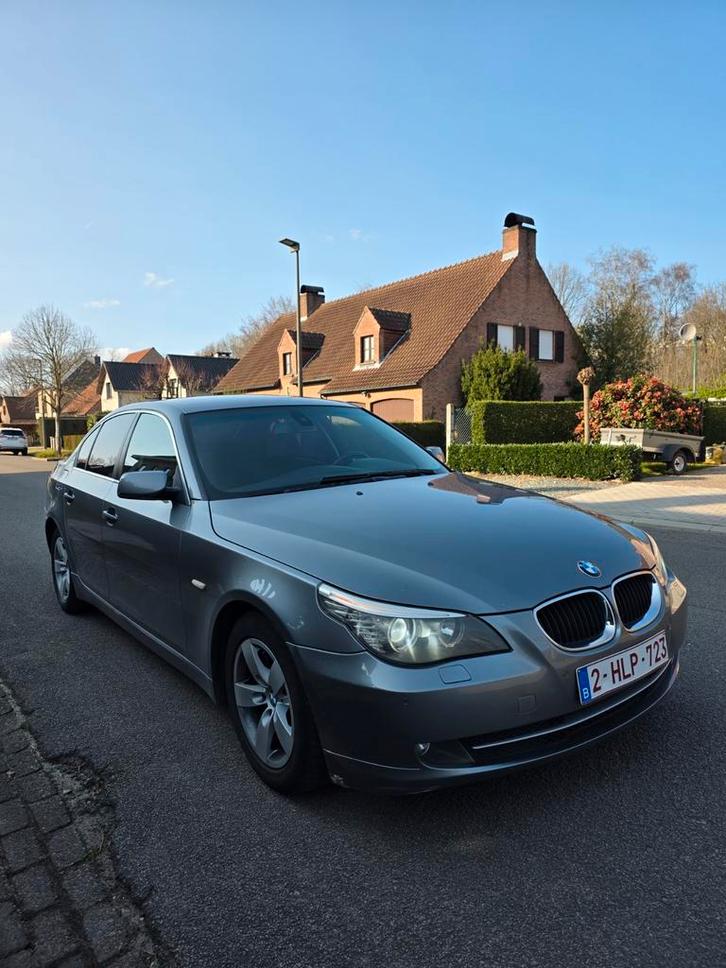 BMW e60 520d EURO 5, Autos, BMW, Particulier, Cruise Control, Phares antibrouillard, Radio, Sièges chauffants, Attache-remorque