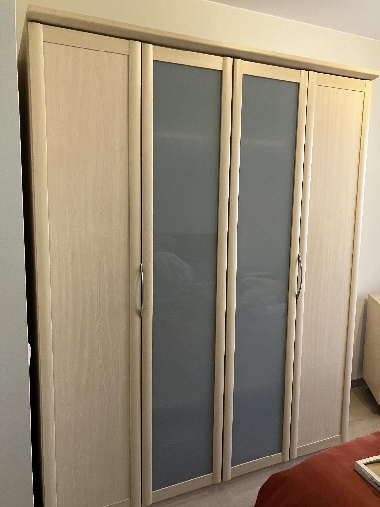 kleerkast, Ophalen, Gebruikt, 200 cm of meer, 150 tot 200 cm