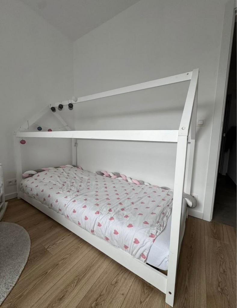 Lit Cabane 90 x 200 cm - Montessori, Enfants & Bébés, Chambre d'enfant | Lits, Utilisé, Sommier à lattes, Enlèvement