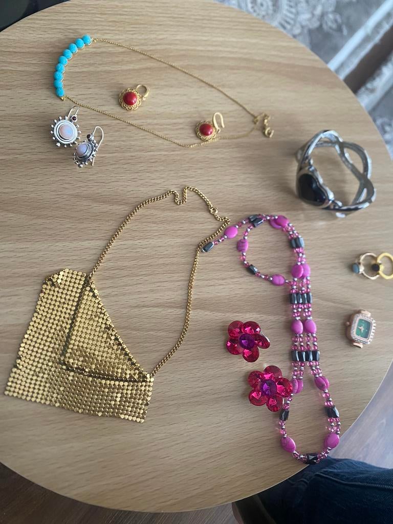 Bijouterie et joaillerie, Bijoux, Sacs & Beauté, Bijoux anciens, Enlèvement ou Envoi, Autres types