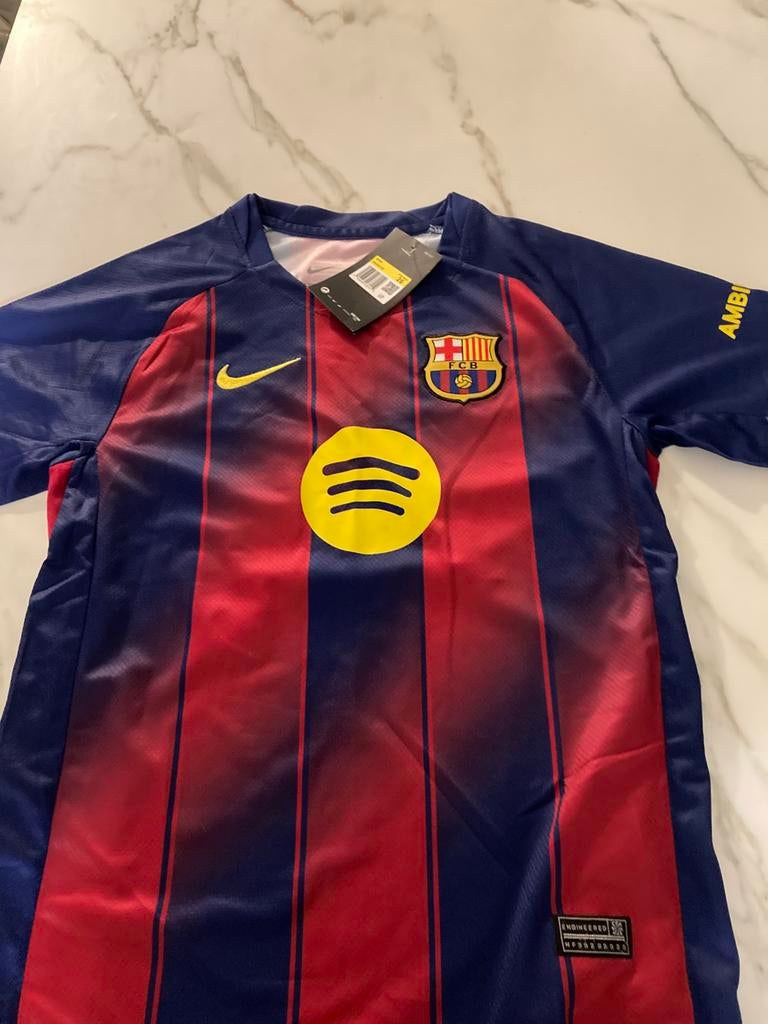 Voetbalpak Lamine Yamal Barcelona, Nike, voor 11-12 jaar, Sports & Fitness, Football, Enlèvement, Neuf, Survêtement