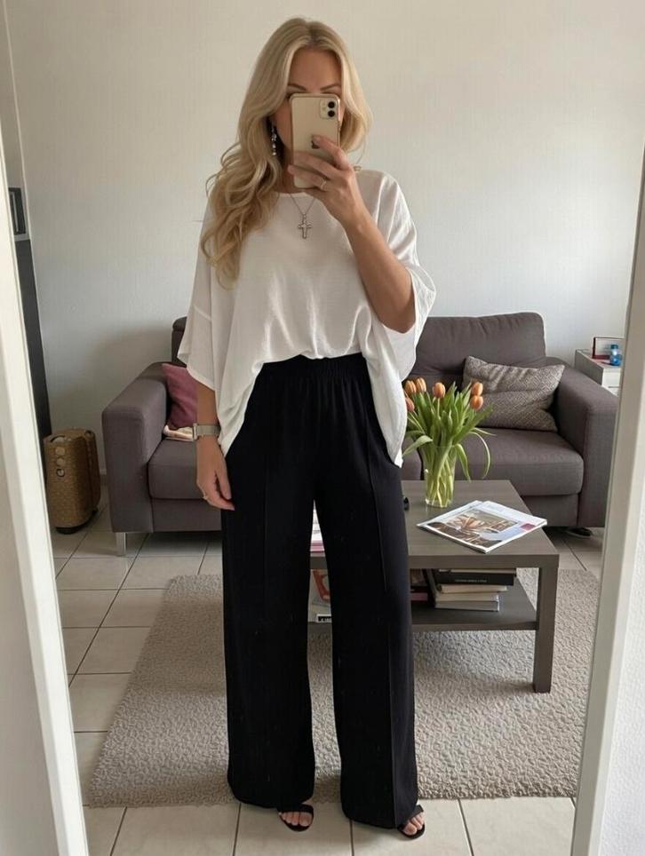 Pantalon met wijde pijpen maat 46, Nieuw, Kleding | Dames, Broeken en Pantalons, Nieuw, Maat 46/48 (XL) of groter, Zwart, Lang