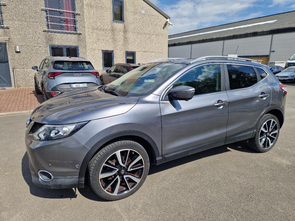 Nissan Qashqai 1.6 dCi DPF Xtronic Tekna, PANO, CAM 360, Auto's, Nissan, Euro 5, Zwart, 4 cilinders, Leder