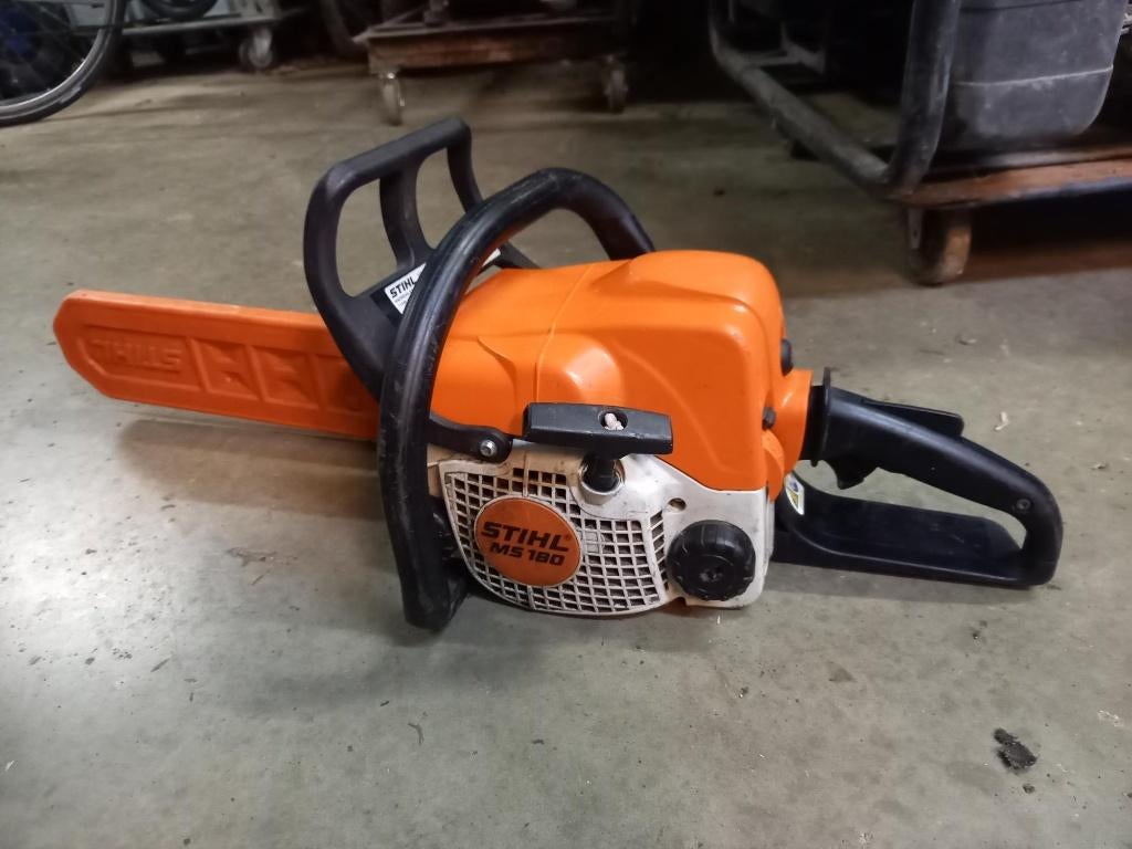 STIHL Kettingzaag MS180/C, Ophalen, Gebruikt, Benzine, Stihl